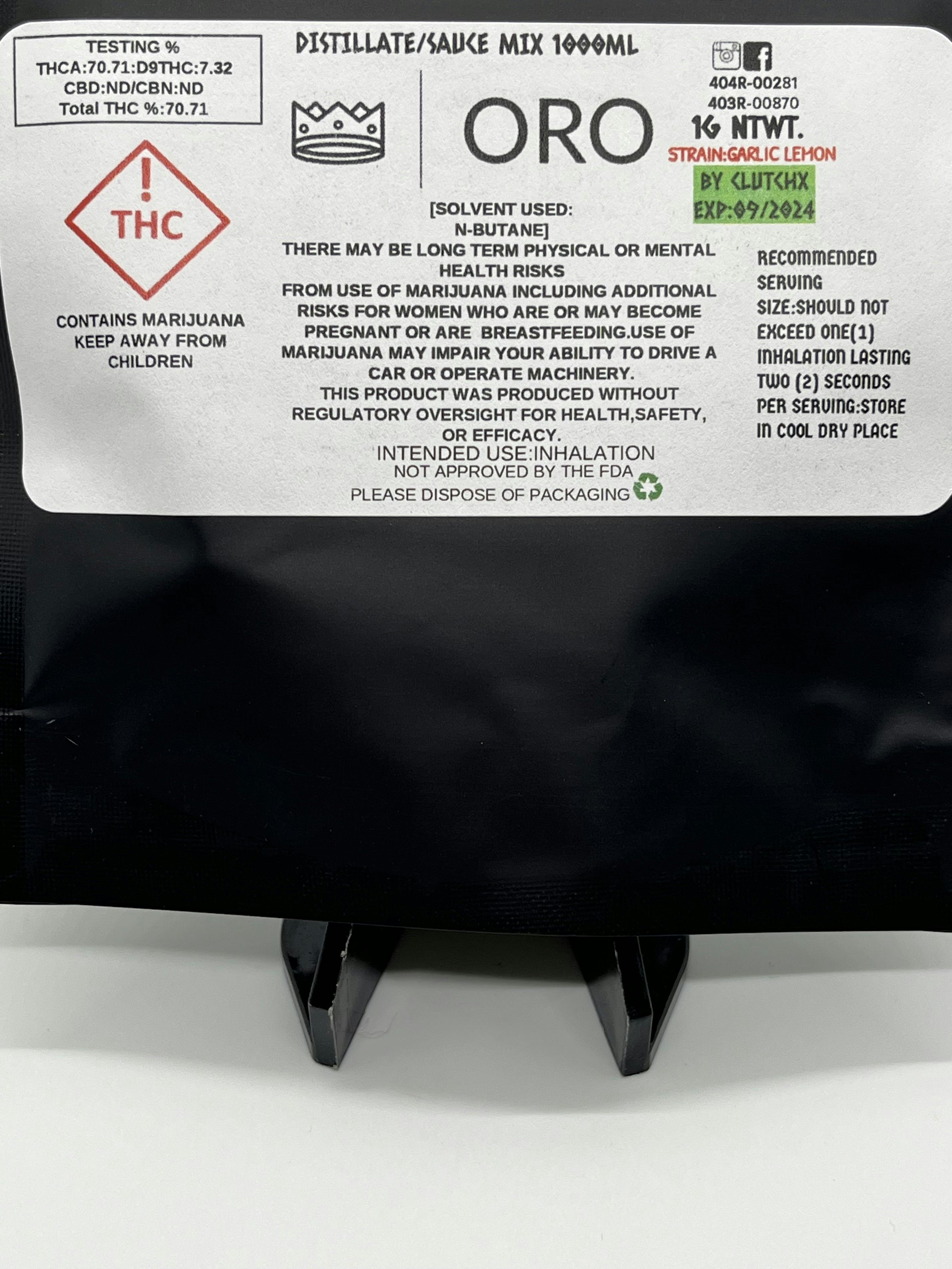 Photograph of product: Clutch | ORO 1000mg Raw Distillate Cart | Garlic Lemon