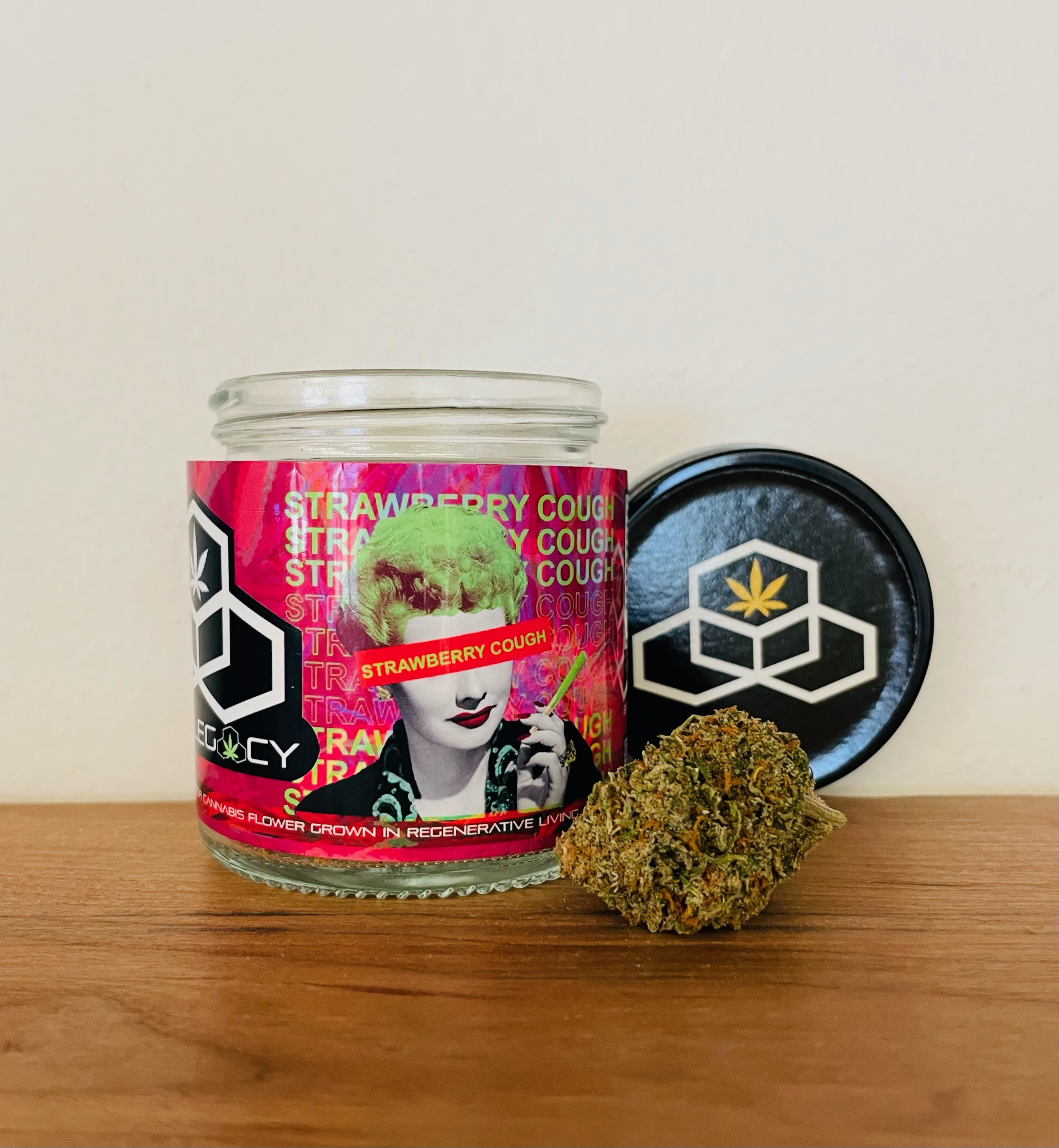 Photograph of product: Bern Legacy | Strawberry Cough | Flower | 3.5g | 23.4% TH-oui