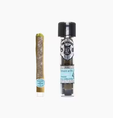 Photograph of product: Tiffany & OG | Diamond Infused Blunt | 0.85g