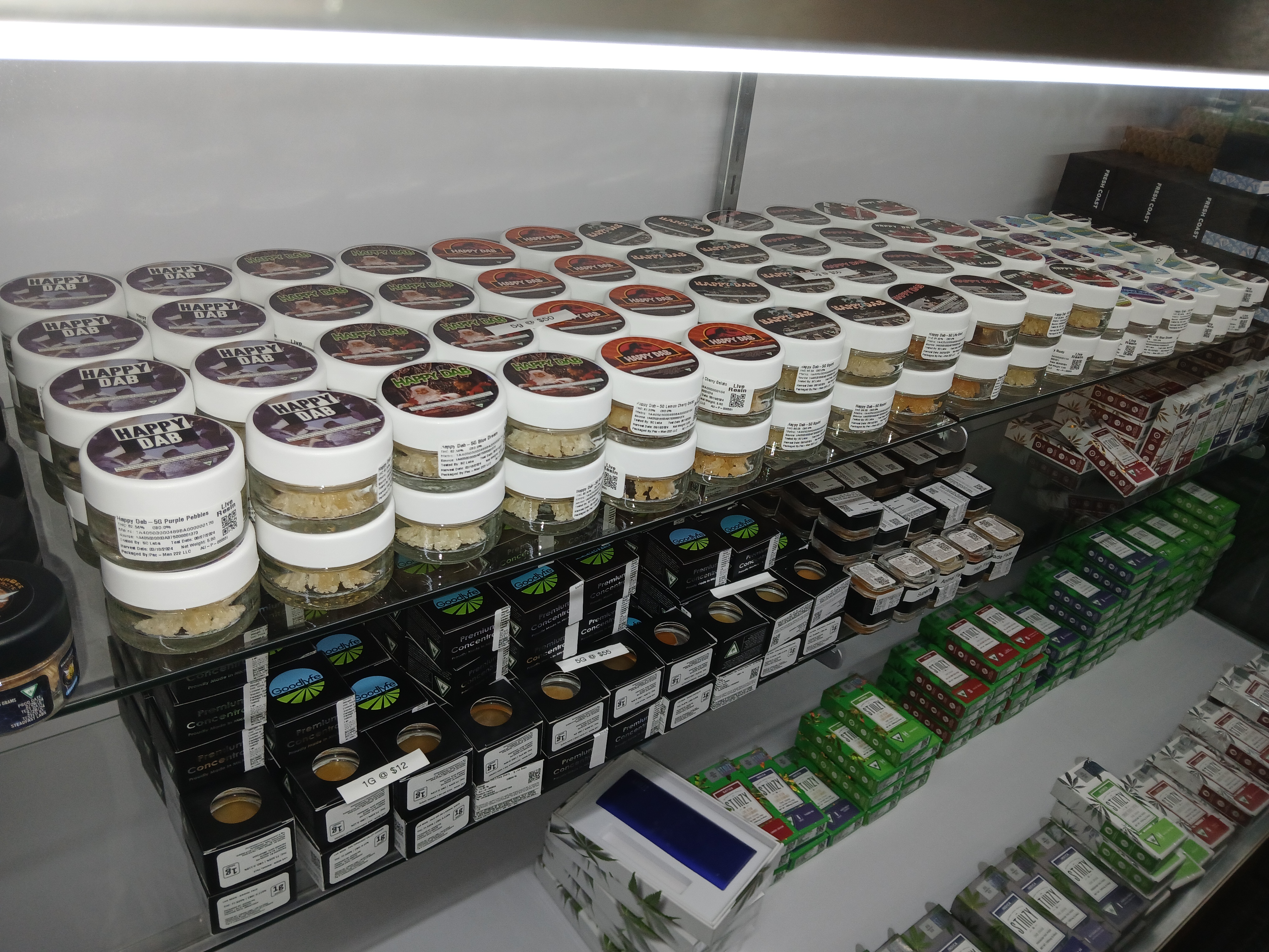 Photograph of product: Happy Dab | Death Star Cured Resin