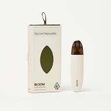 Photograph of product: Bloom - Disposable - Live Resin - Banana Splitz - 1G