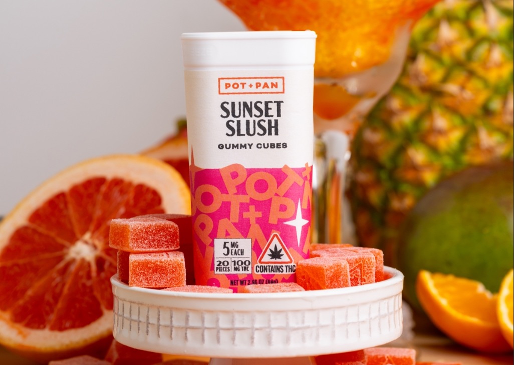 Photograph of product: SUNSET SLUSH GUMMIES | 20 PCS | 5MG