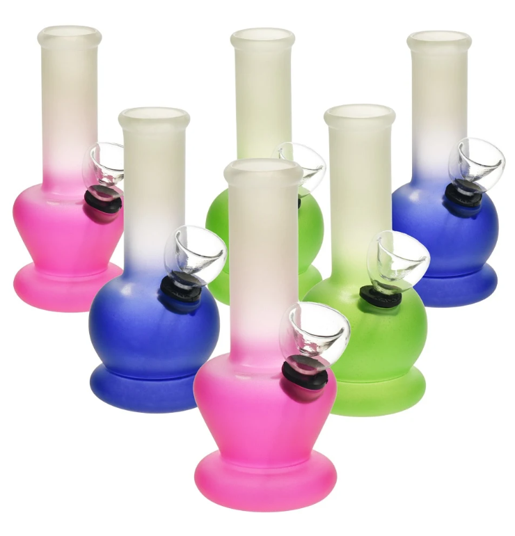 Photograph of product: $10 Brillant Mini Ombre Glass Water Pipe