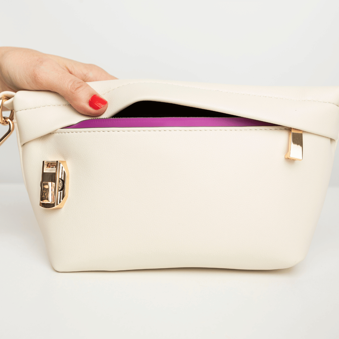 Photograph of Product: Locking stash travel bag | White