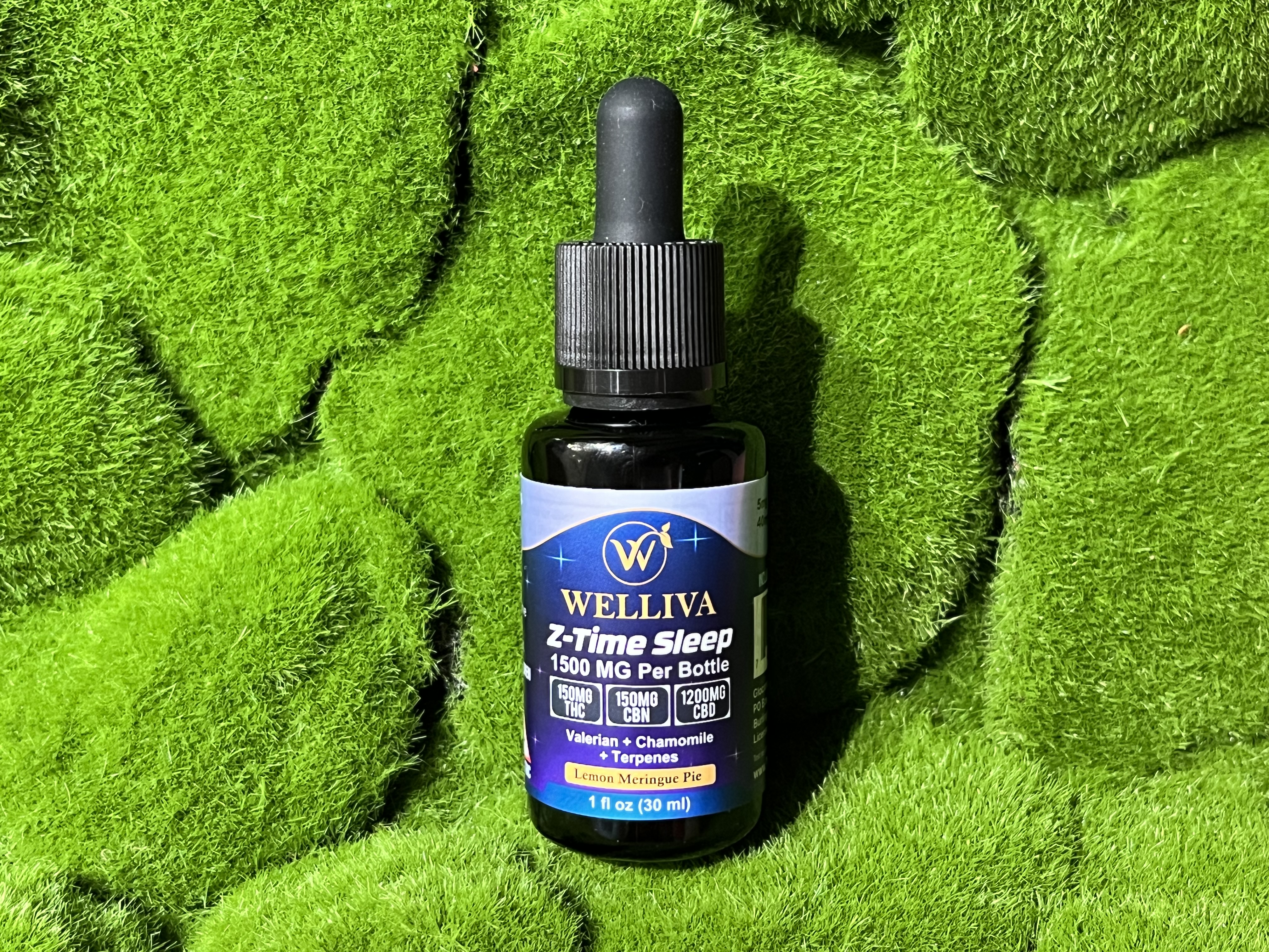 Photograph of product: 150mg Tincture | Z-Time Sleep 1:1:8 TH-oui:CBN:CBD Tincture | Welliva