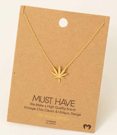 Photograph of product: Oui'd Leaf Necklace - Gold