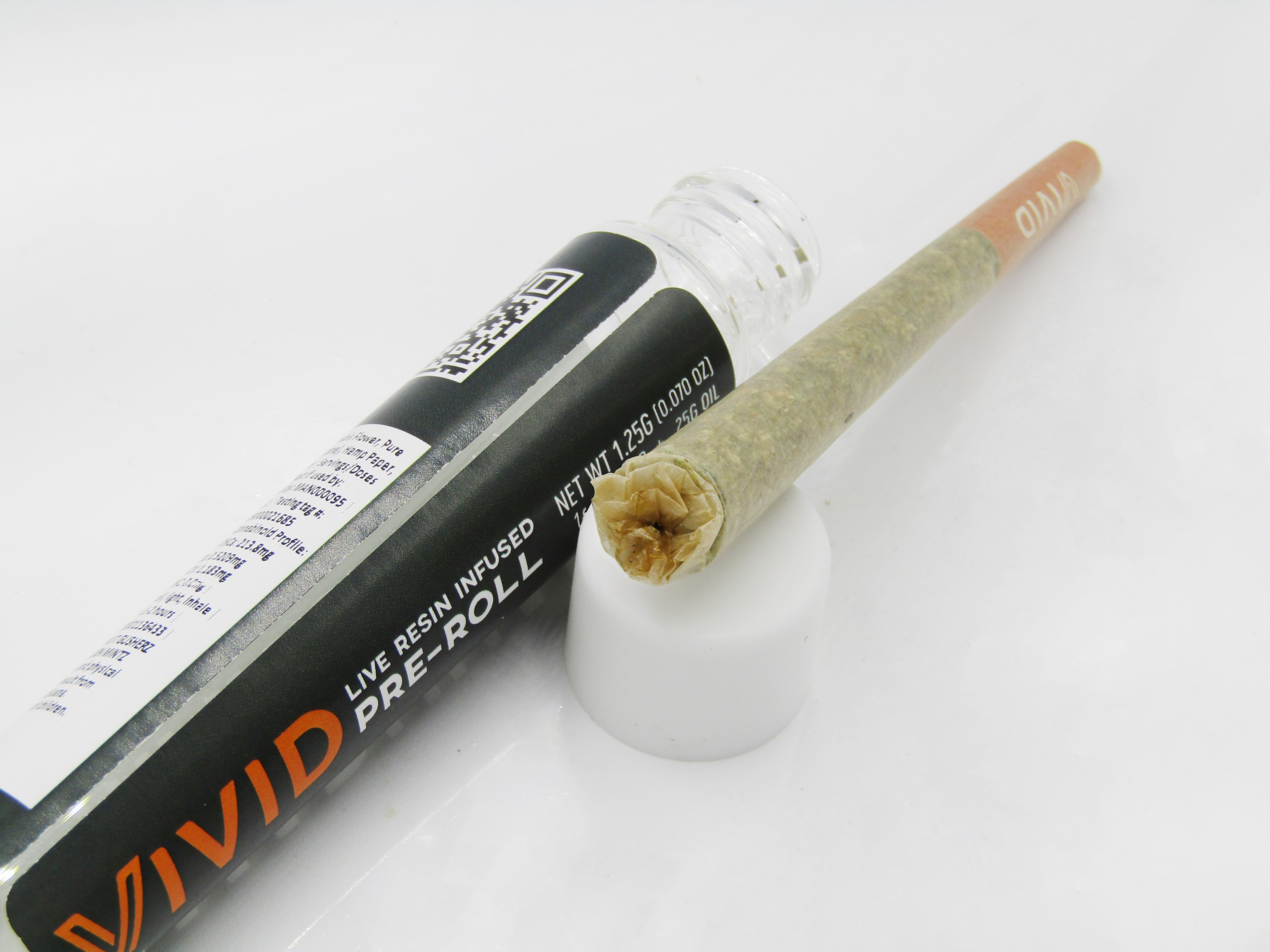 Photograph of product: Trop Cherry x Dulce de Uva - Vivid - 1.25g Live Resin Infused Pre-Roll