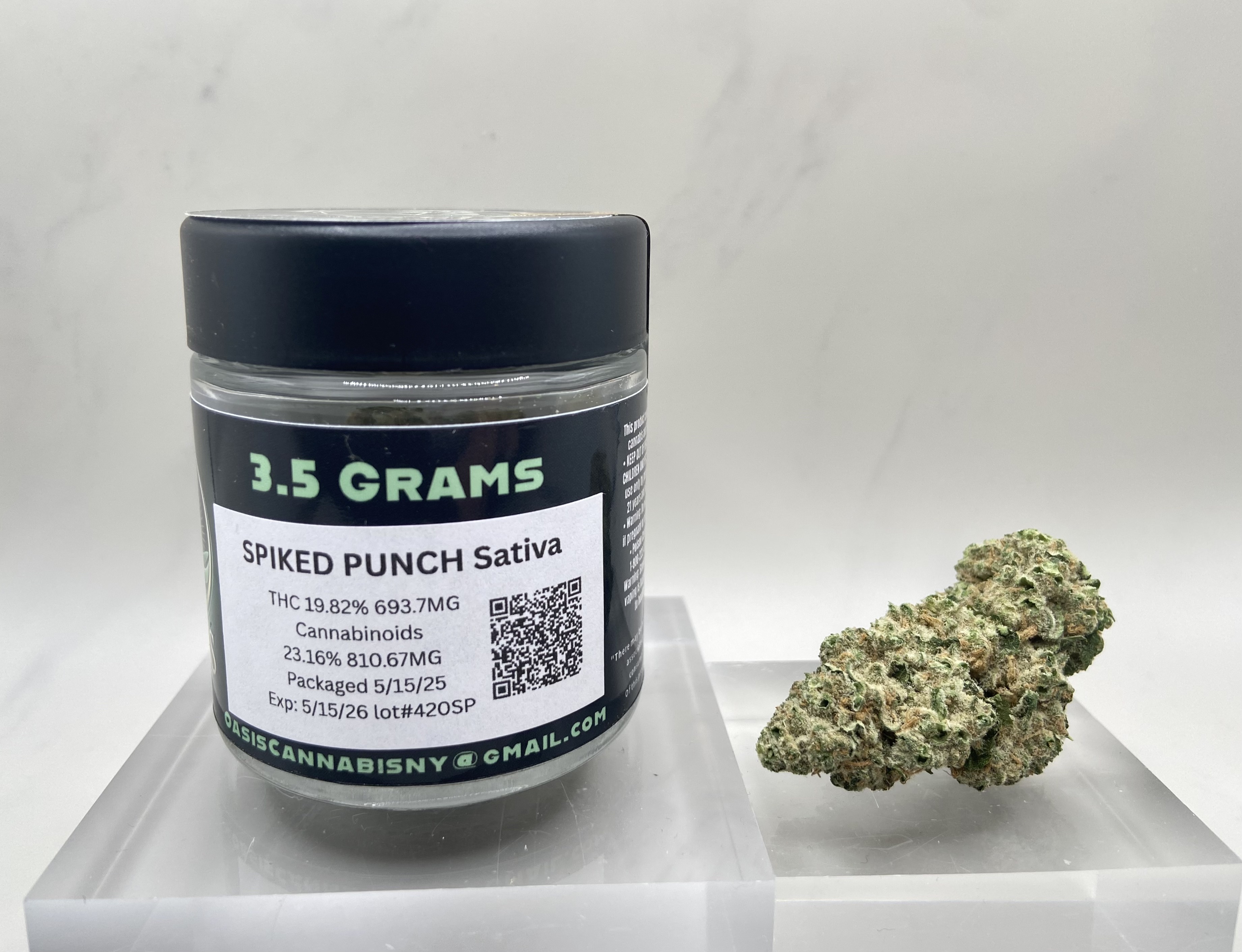 Photograph of product: Oasis Oui'd - Spiked Punch - 3.5g