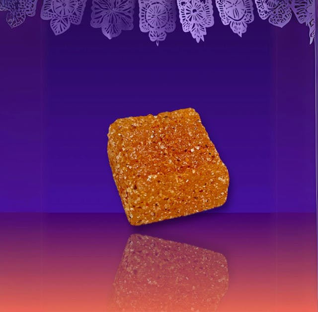 Photograph of product: Mango Chile | 100mg Gummy