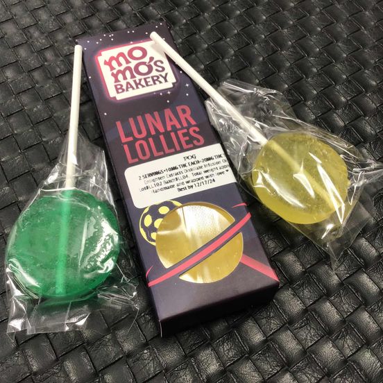 Photograph of product: Momos Lunar Lollies 2pk - 20mg - 