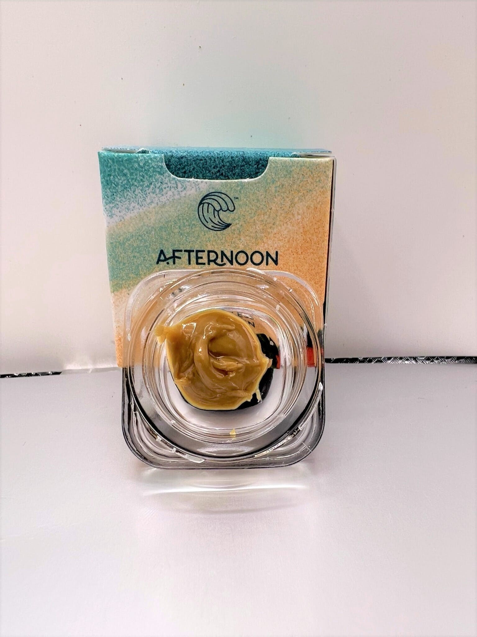 Photograph of product: Afternoon Delite Solventless au chocolat Rosin 1g OG Kush