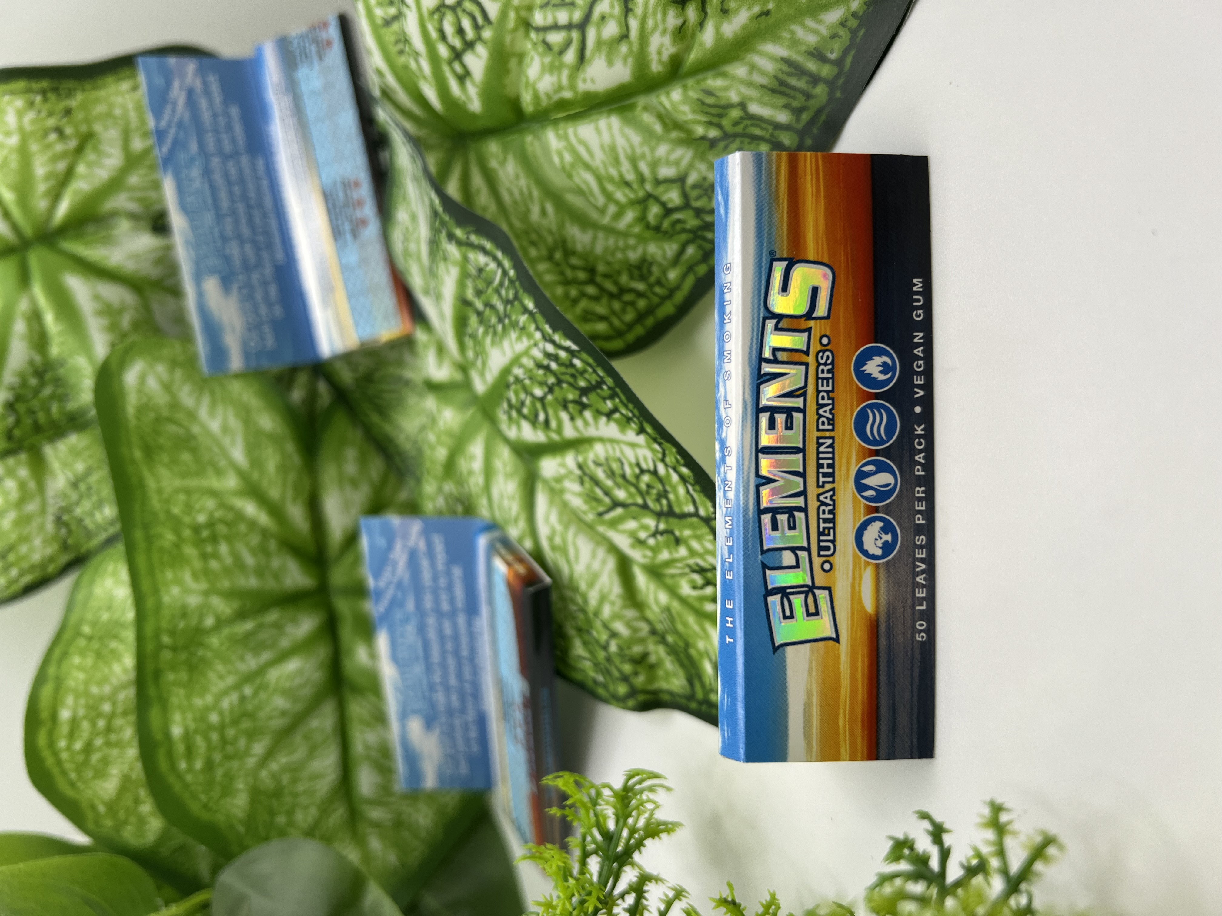 Photograph of product: Elements Papers - Classic Size