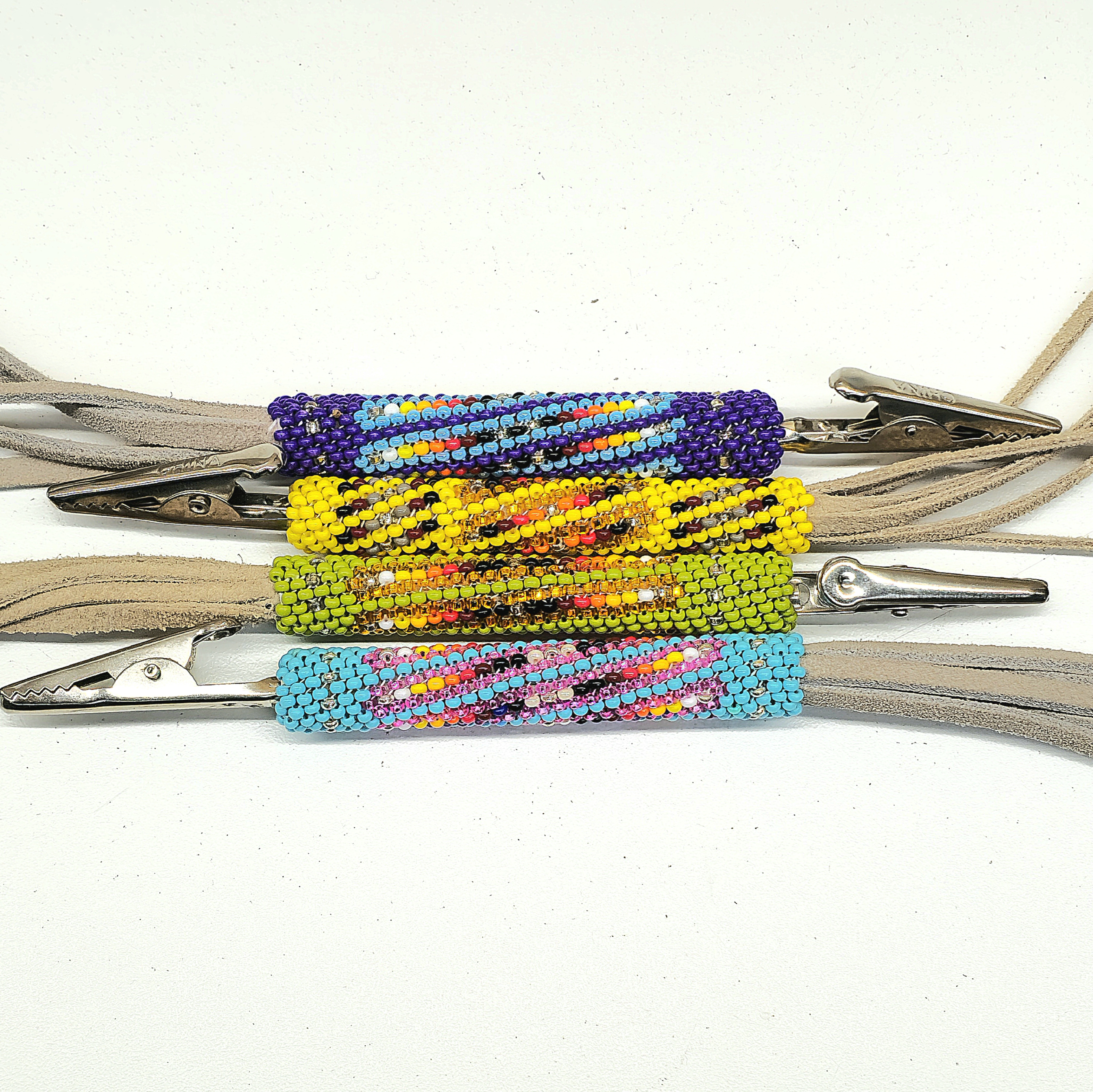 Photograph of product: Beaded Roach Clip | 6378