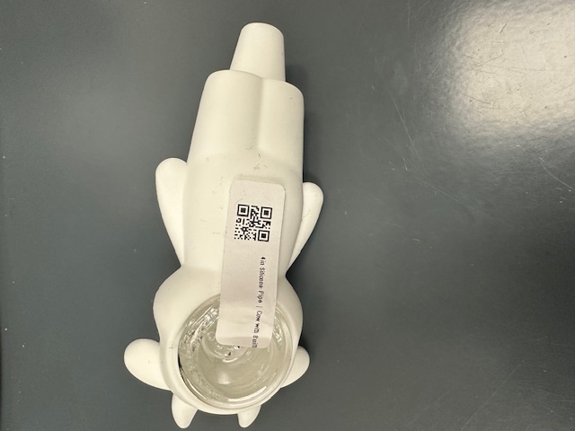 Photograph of product: 4in Silicone Pipe | Cow with Built in Screen
