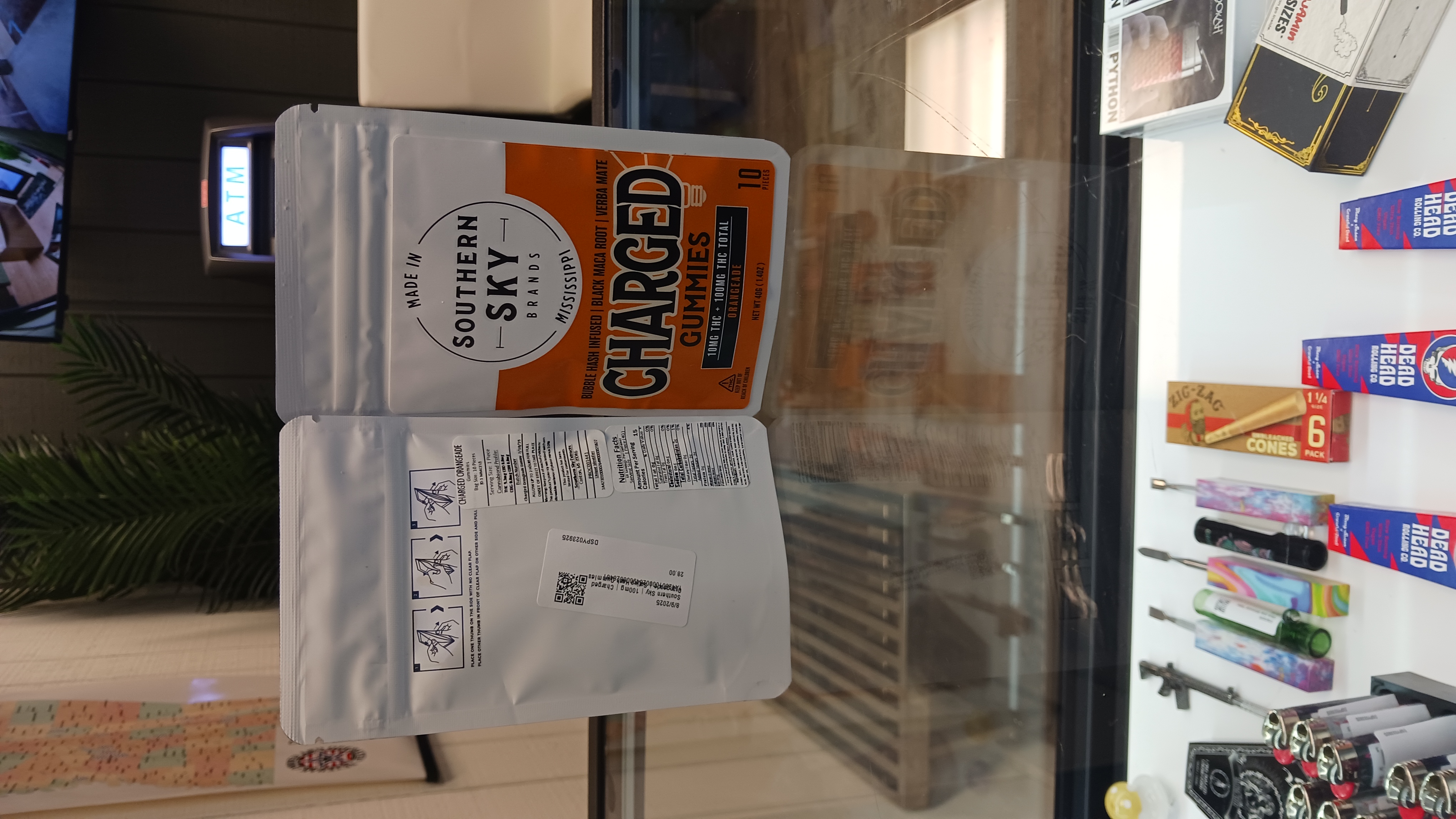 Photograph of product: Southern Sky | 100mg | Charged Orangeade | Oui'd Bubble-au chocolat Gummies