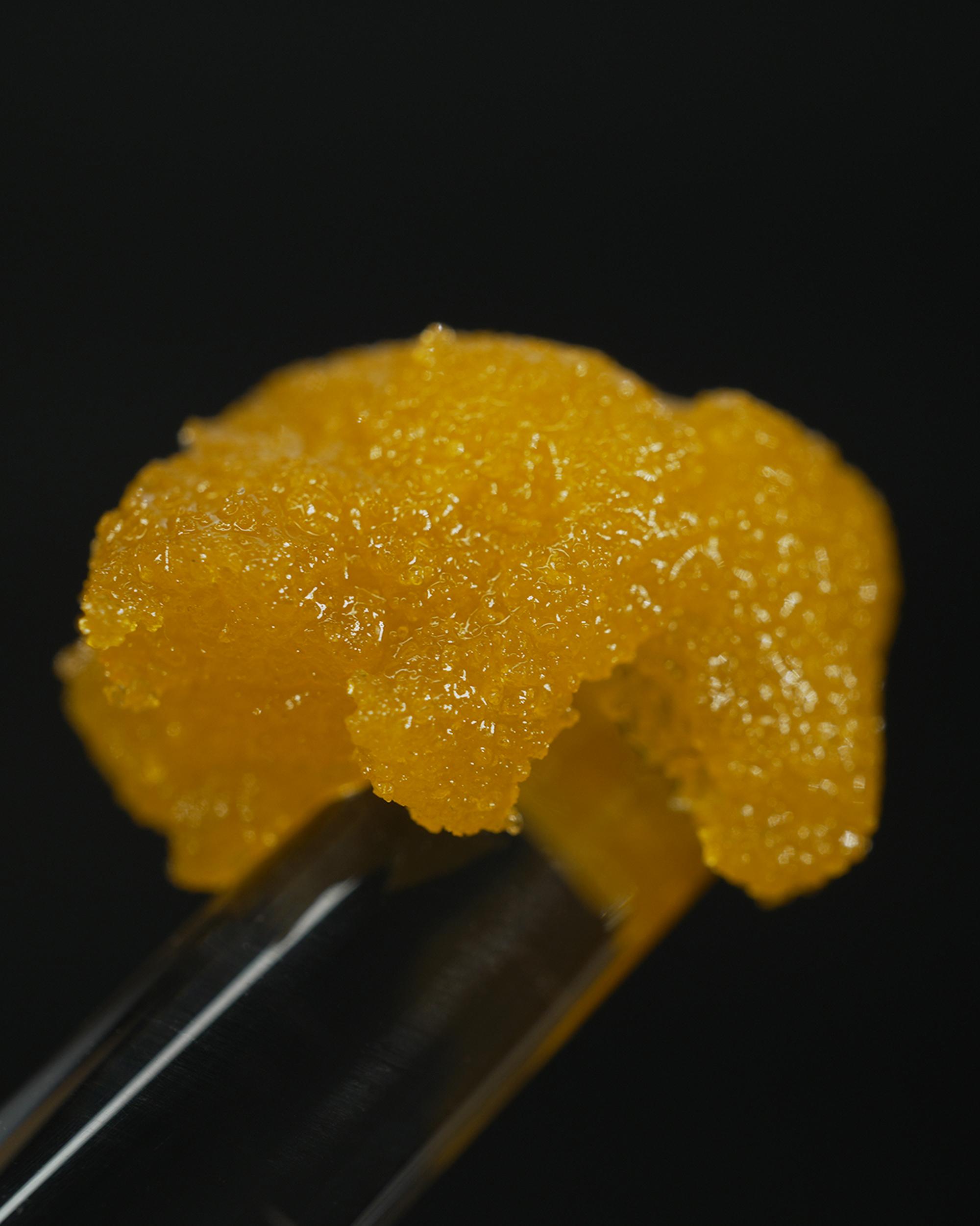 Photograph of product: Animas Oui'd - Strawguava x Papaya Split - Cured Resin