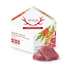Photograph of product: Wyld Gummies Pomegranate 100mg 1:1 TH-oui CBD