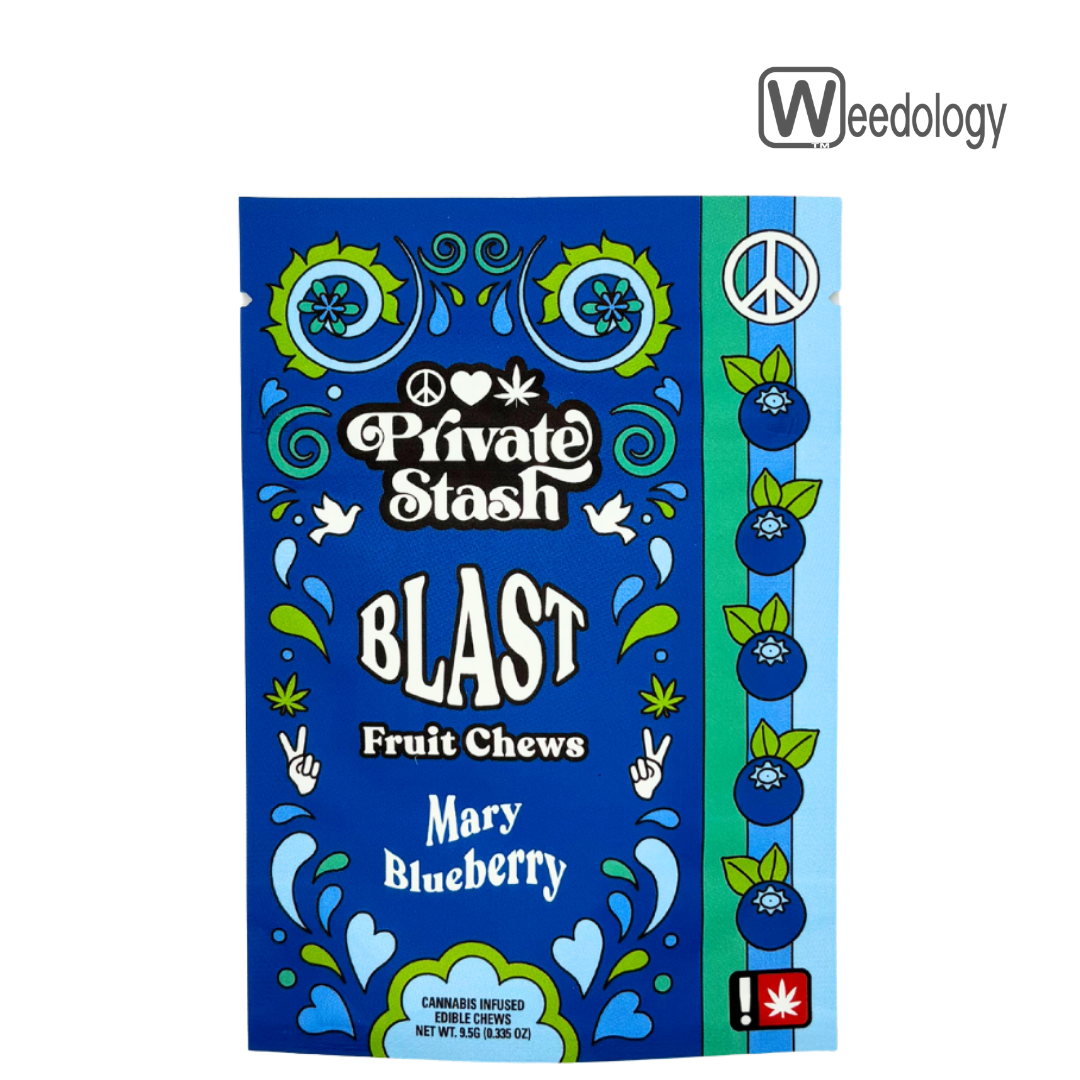 Photograph of product: Blast 2pk MARY BLUEBERRY 100mg Fruit Chews