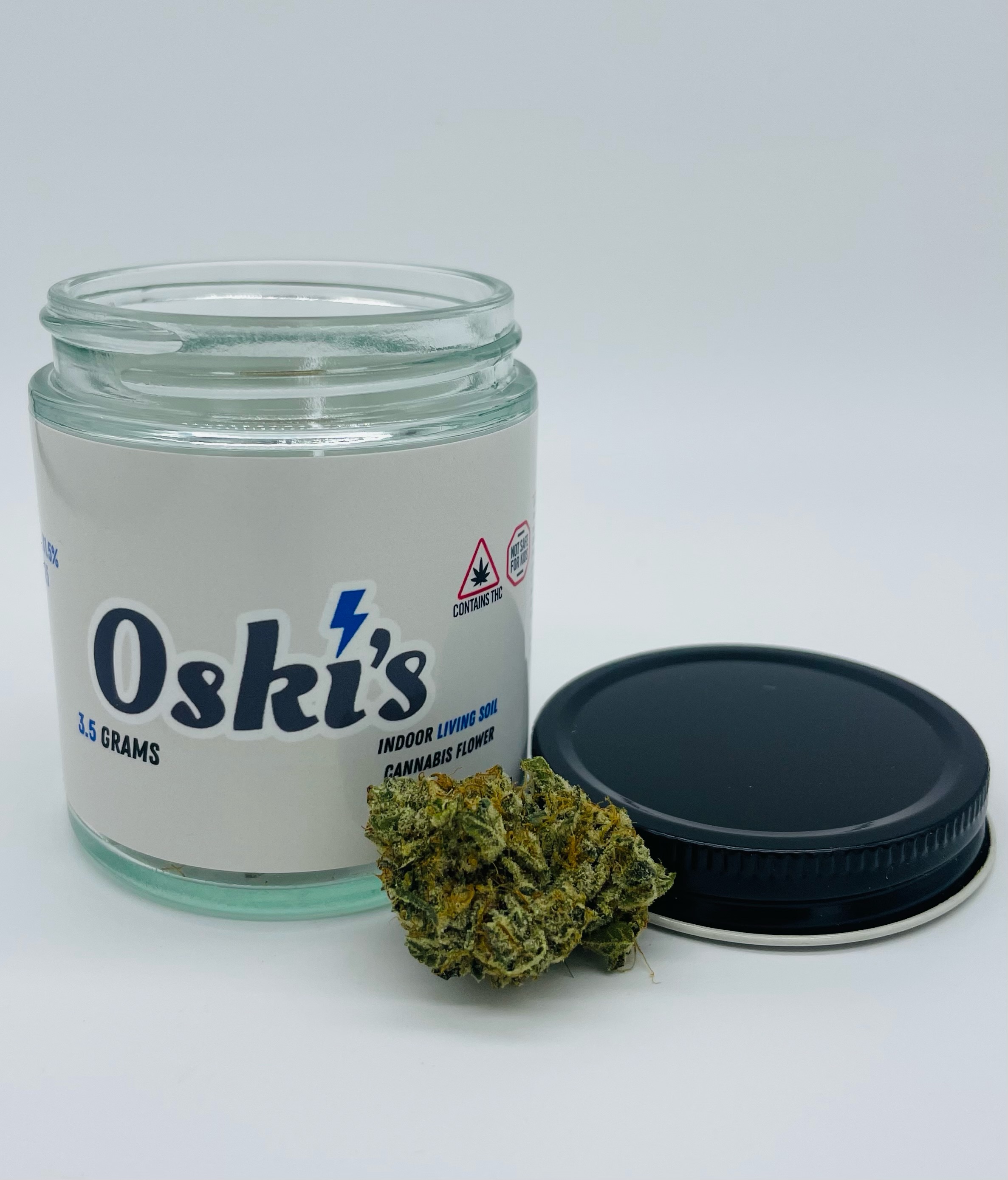 Photograph of product: Oski's |  Sweat Helmet | Flower | 3.5g | 22.85% TH-oui