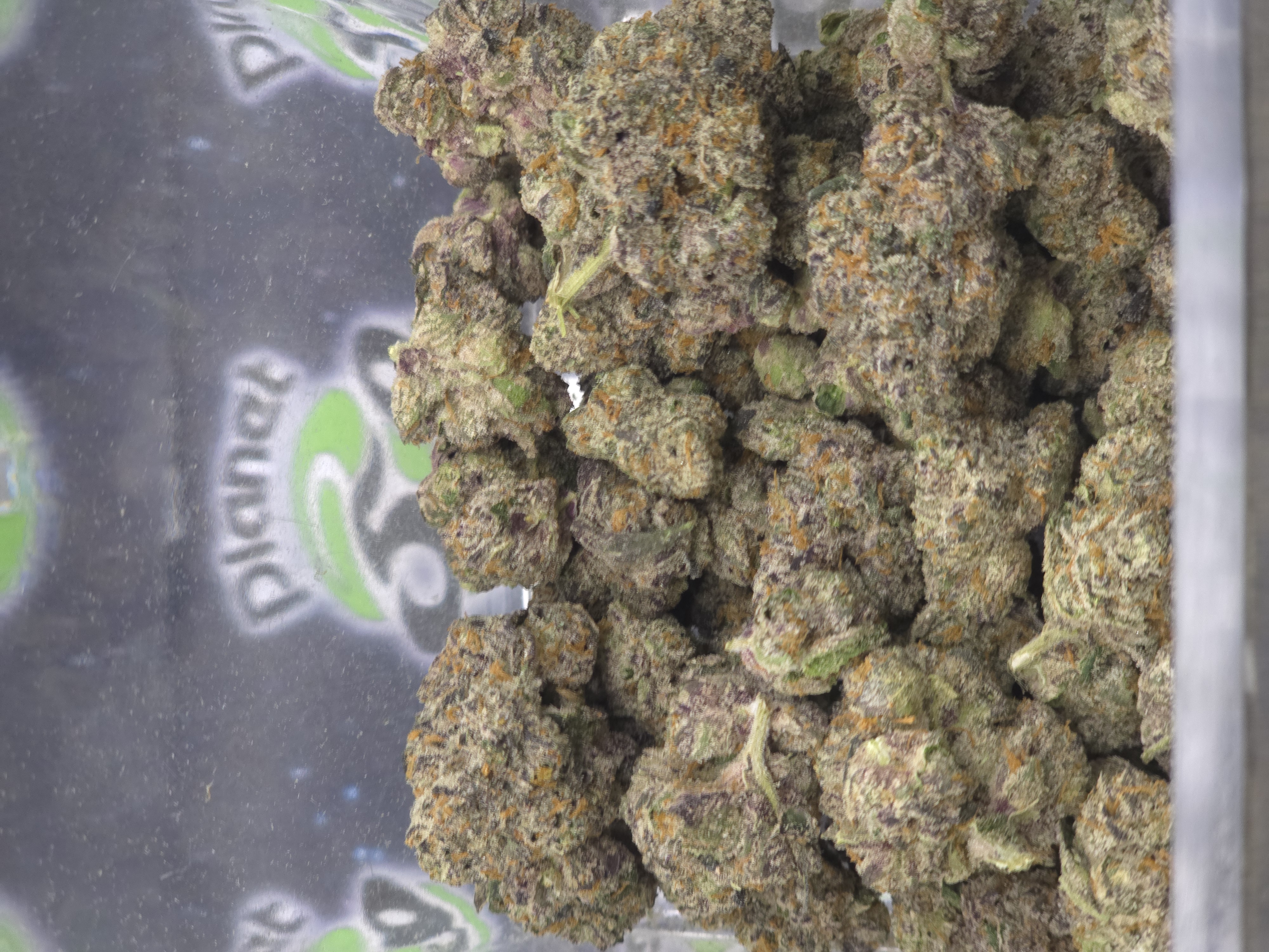 Photograph of product: Redbud | Red Nerdz Prepacked - 28g