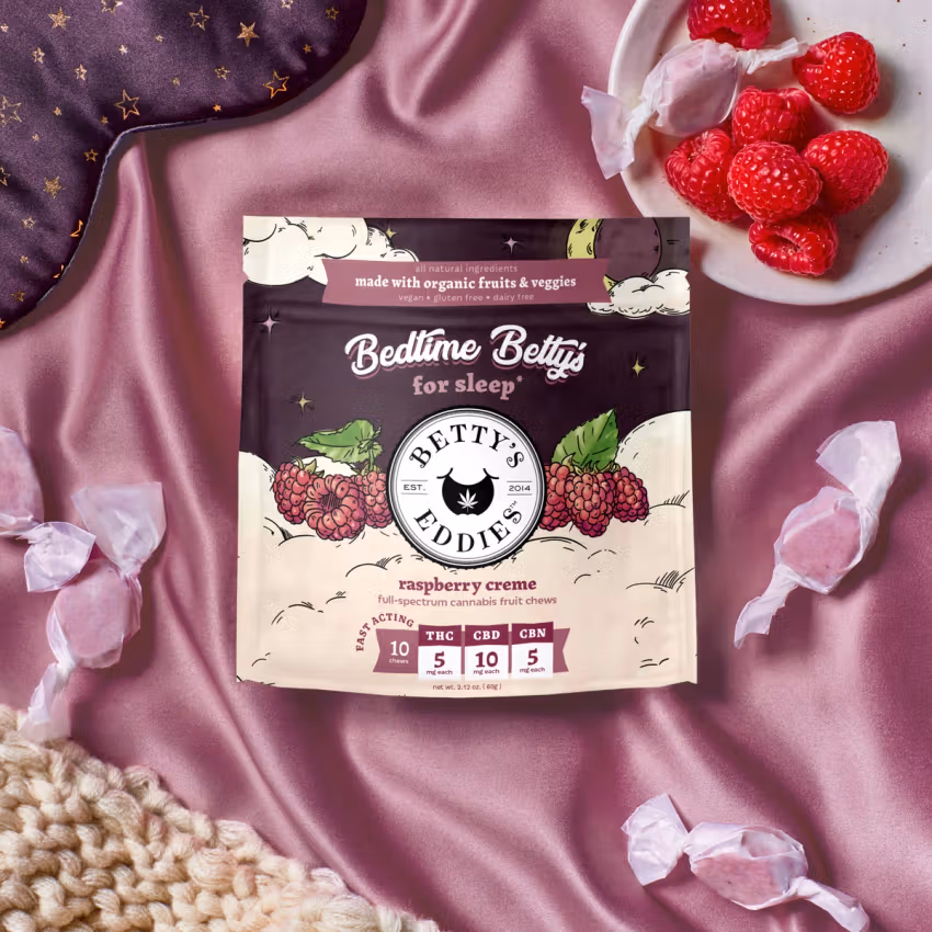 Photograph of product: Betty's Eddies - Bedtime Fruit Chews 50mg - Raspberry Creme