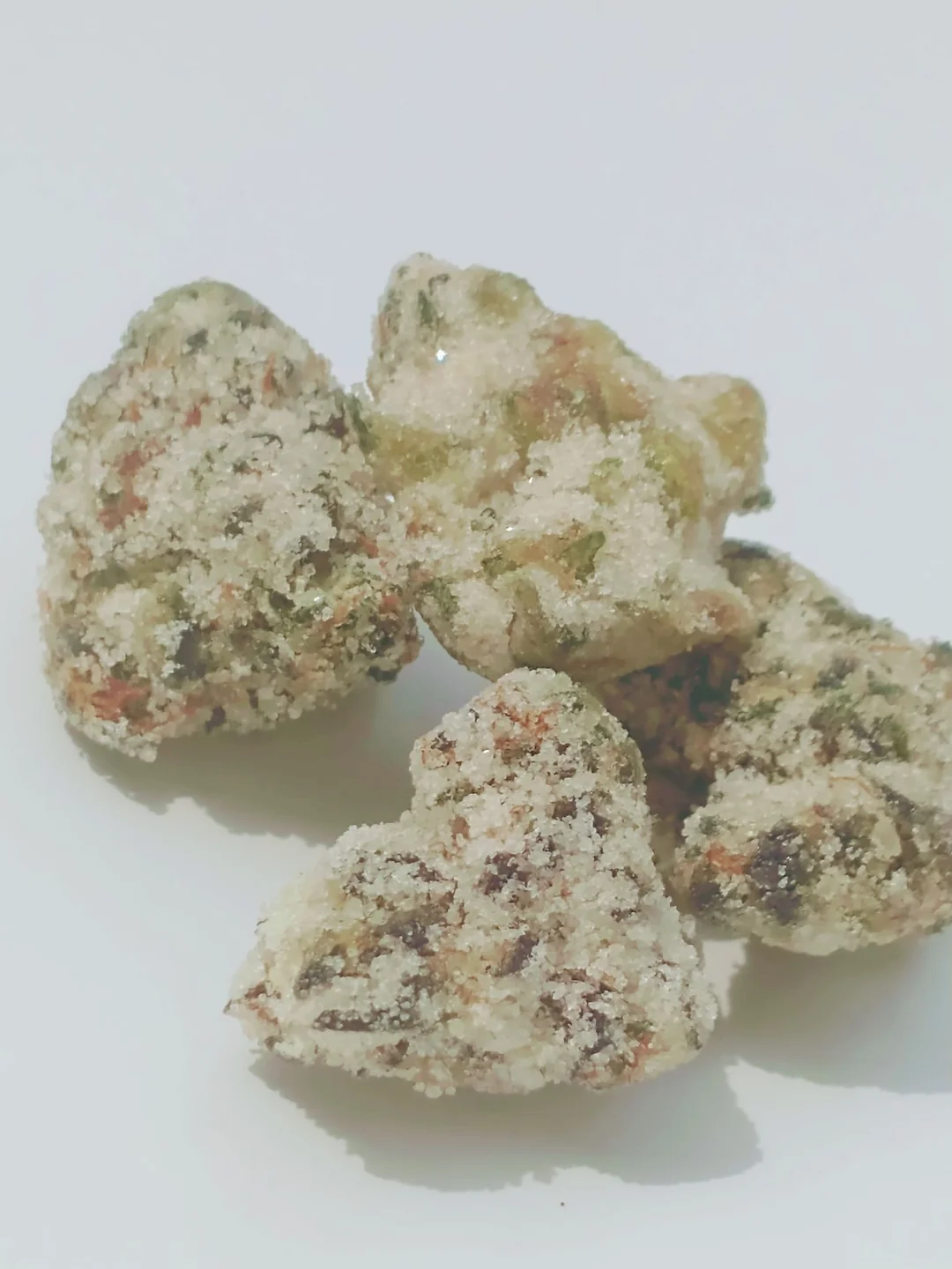 Photograph of product: Candy Apple Snow Caps Bulk (H)