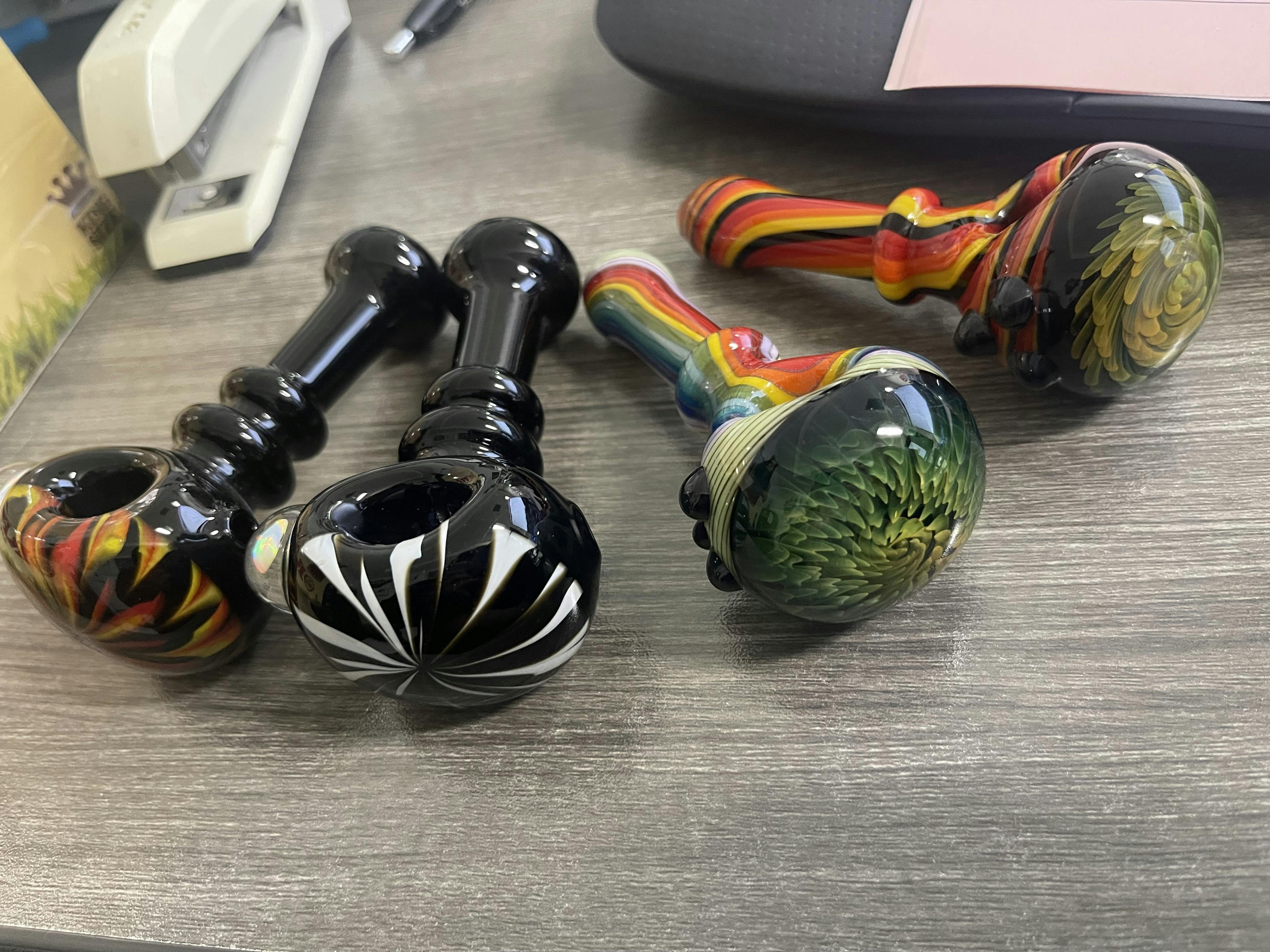 Photograph of product: Large Assorted Glass Hand Pipe $40