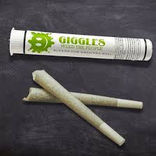 Photograph of product: Giggles | Tangerilla | Preroll | 1g