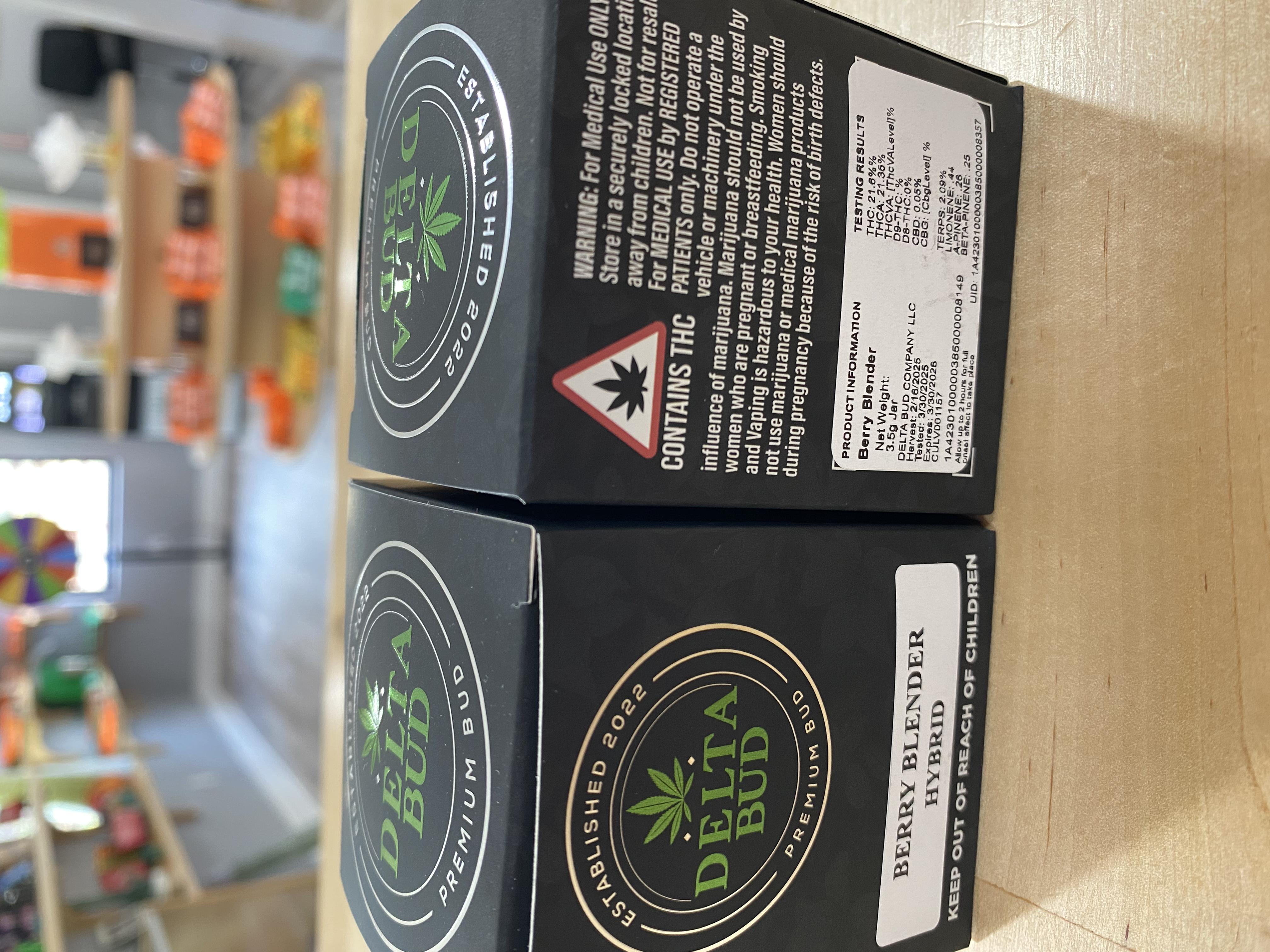 Photograph of product: Delta Bud- Berry Blender (H) - 3.5g