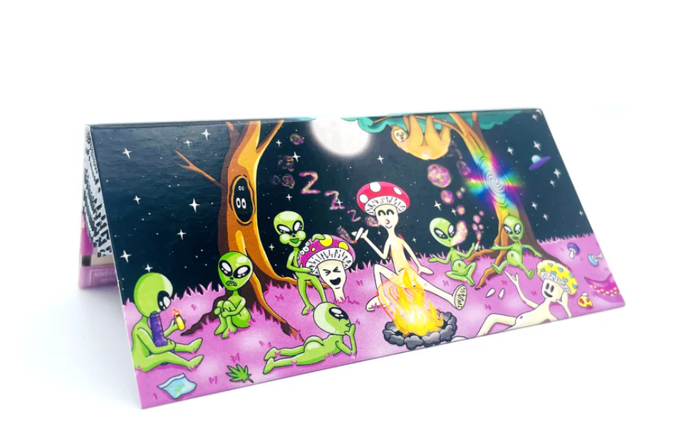 Photograph of product: Intergalactic Trip King Size Hemp Rolling Papers + Tips
