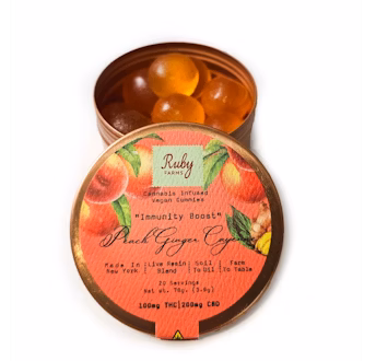 Photograph of product: Ruby Farms Gummies 20pk - Peach Ginger Cayenne