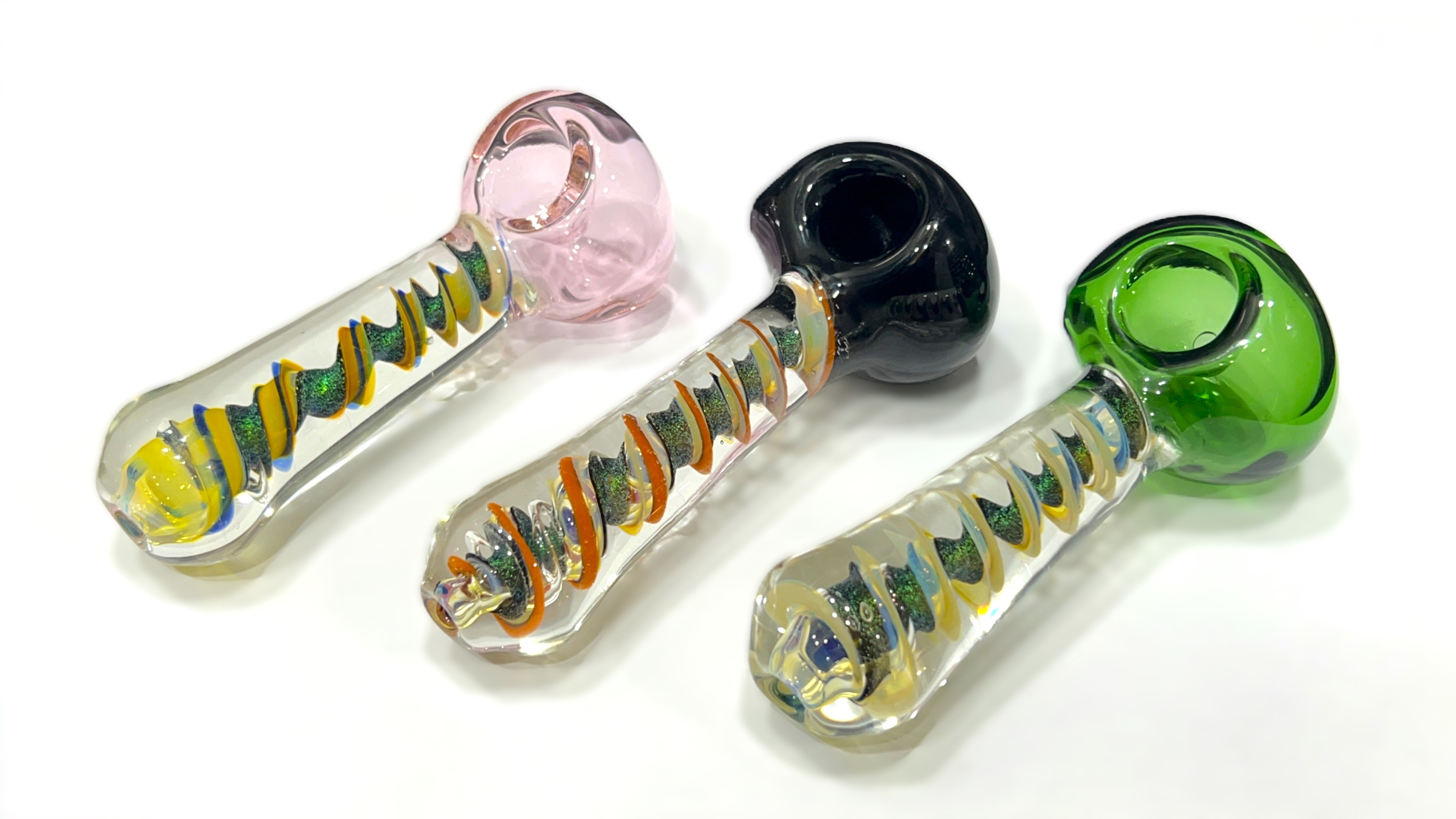 Photograph of product: Fume | Pipe | 4.5" | Green Shimmer Twist