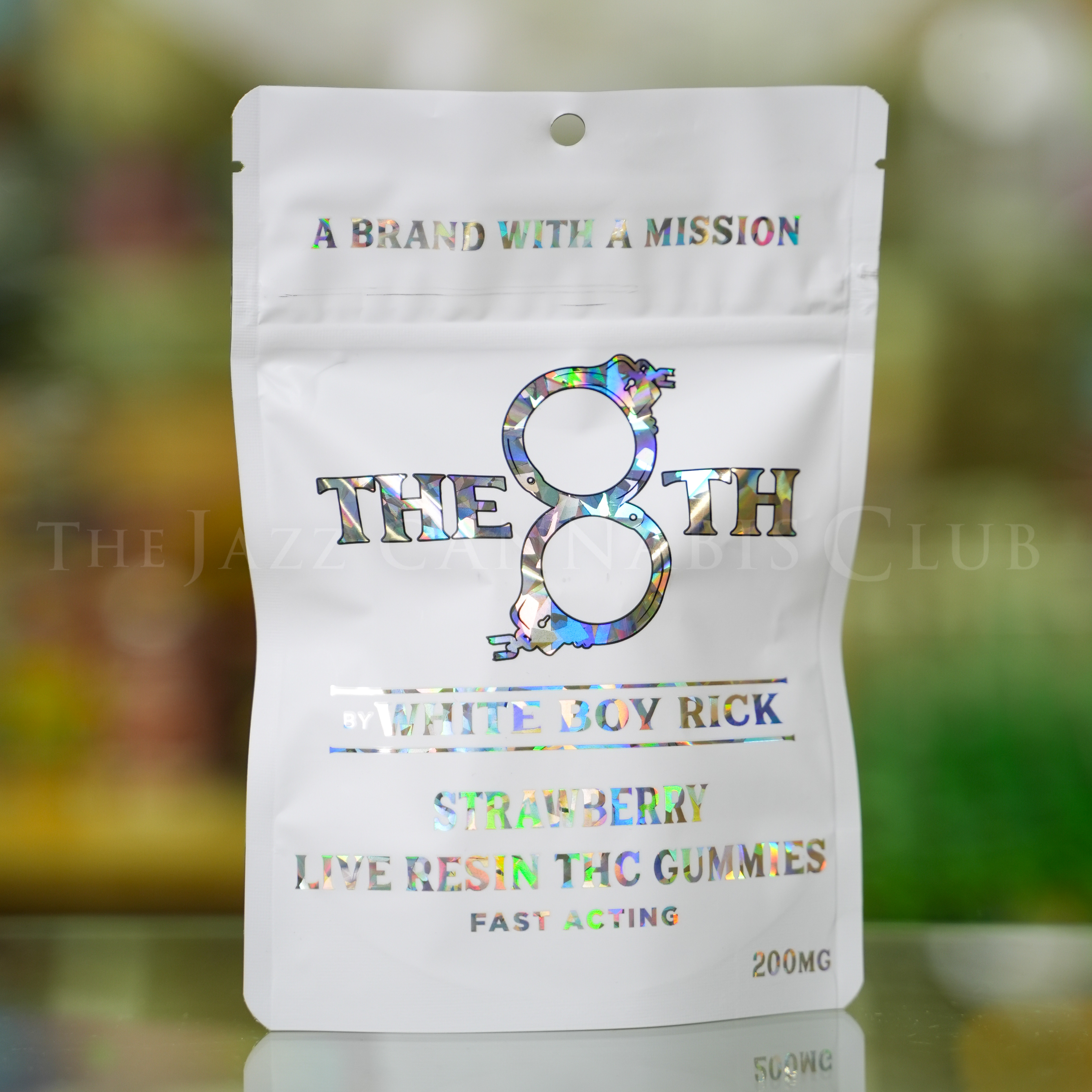 Photograph of product: The 8th White Boy Rick - 200mg Live Resin Gummies Strawberry
