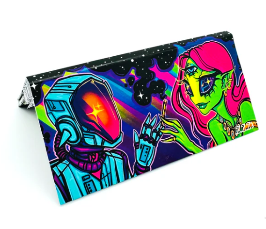 Photograph of product: "Space Lovers" King Size Slim Rolling Papers