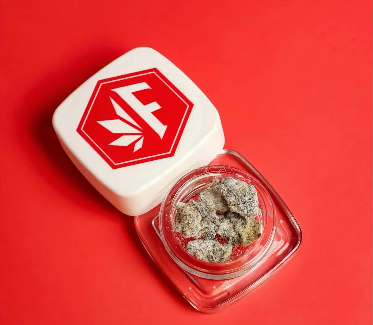 Photograph of product: Strawberry Inferno Infused Oui'd | 1g - 