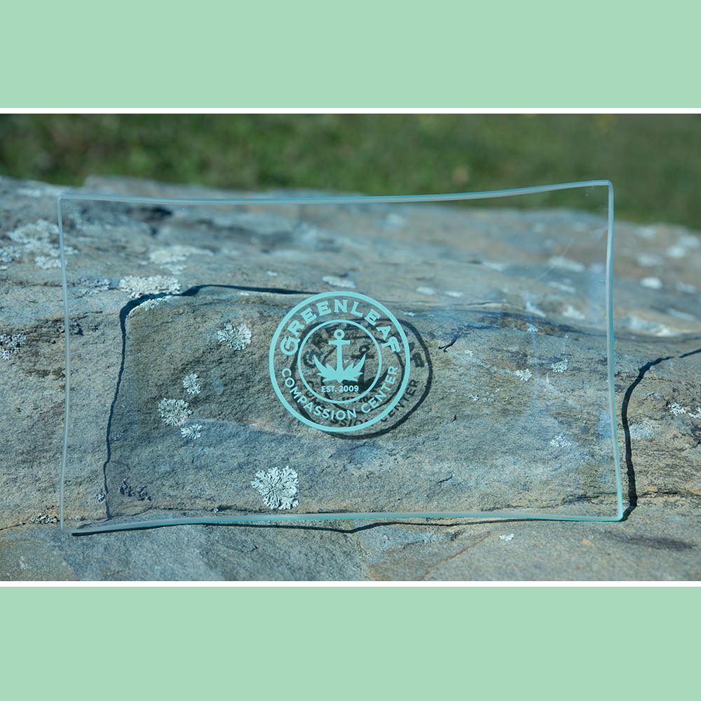 Photograph of product: GL Rolling Tray - Glass