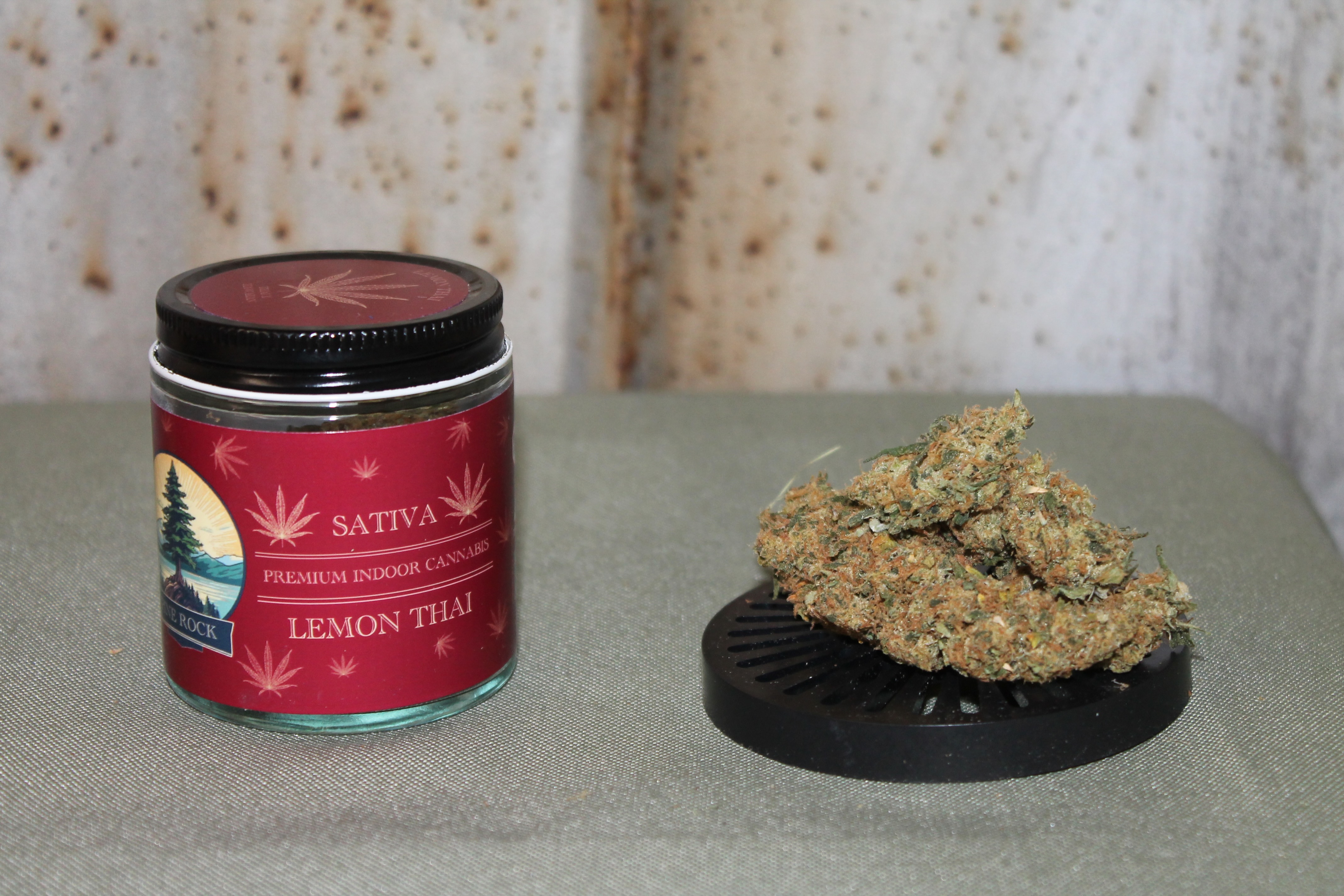 Photograph of product: Pine Rock I Lemon Thai - 3.5g