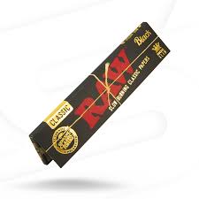 Photograph of product: Black Raw Rolling Papers Classic Size