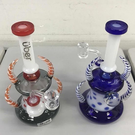 Photograph of product: $90 Uber Glass Rig w/quartz banger - 