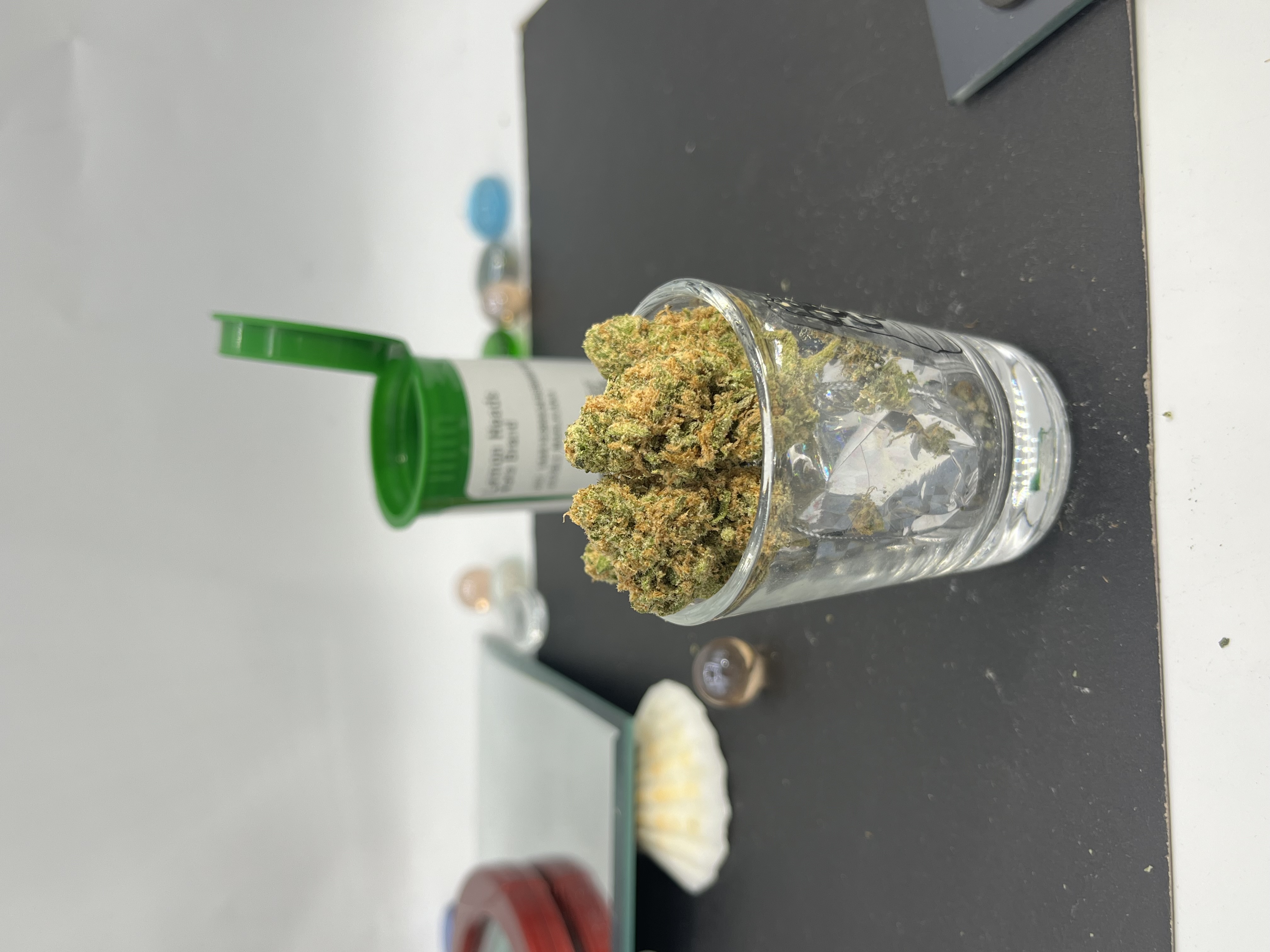 Photograph of product: Lemon Heads - 28g