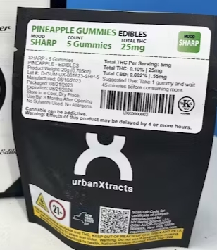 Photograph of product: UrbanXtracts | Pineapple SHARP Gummies
