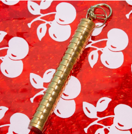 Photograph of product: Joint Carry Case Keychain | Silver