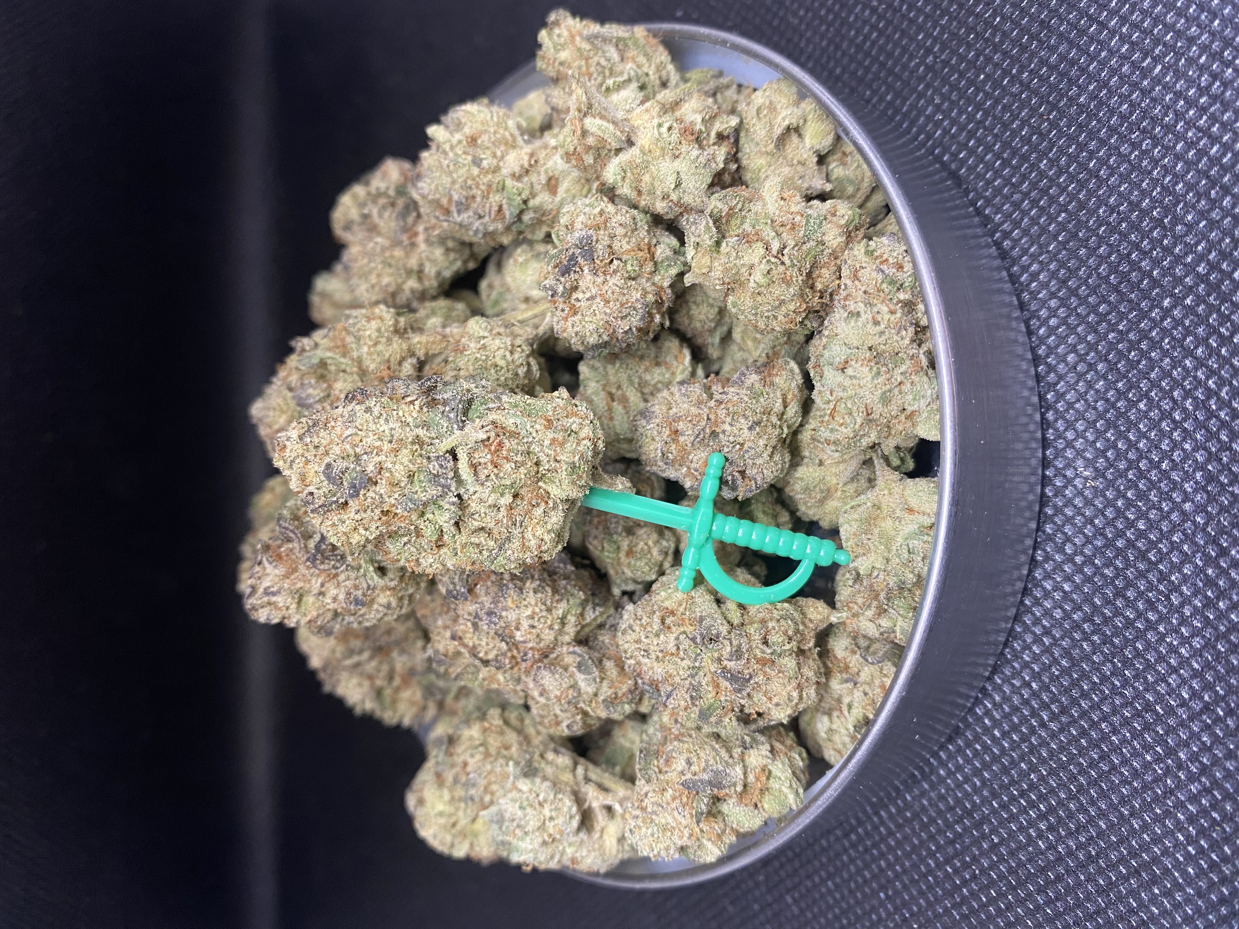 Photograph of product: Kush Crasher (H) - SHAKE BAG - 0.98g