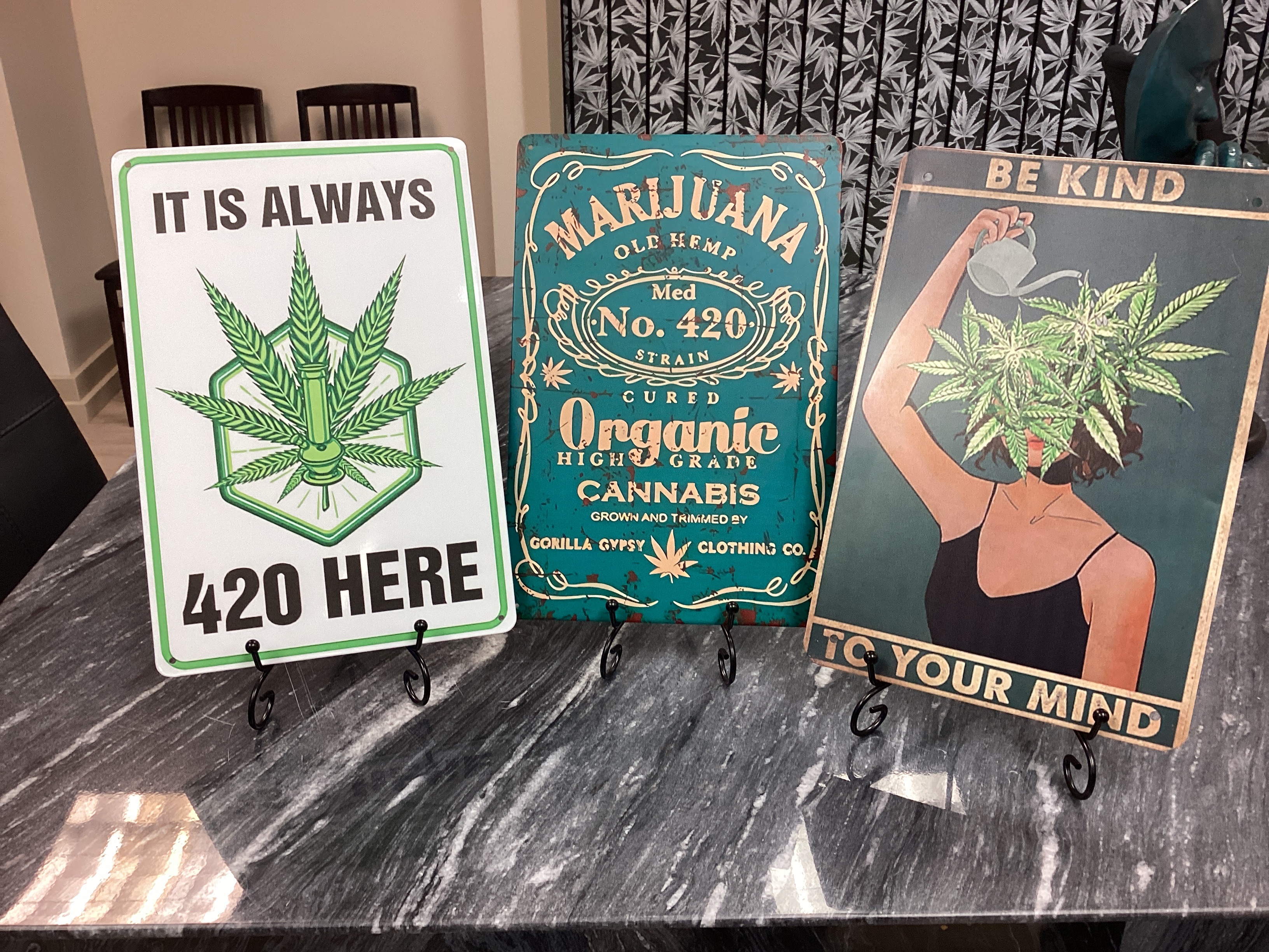 Photograph of product: Metal Sign - Normal