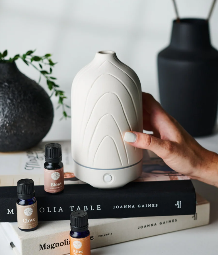 Photograph of product: Woolzies - White Ceramic Glass Diffuser