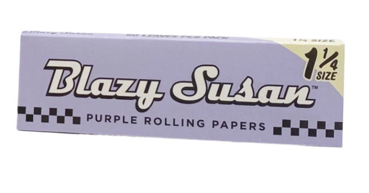 Photograph of product: Purple Rolling Papers 1 1/4"