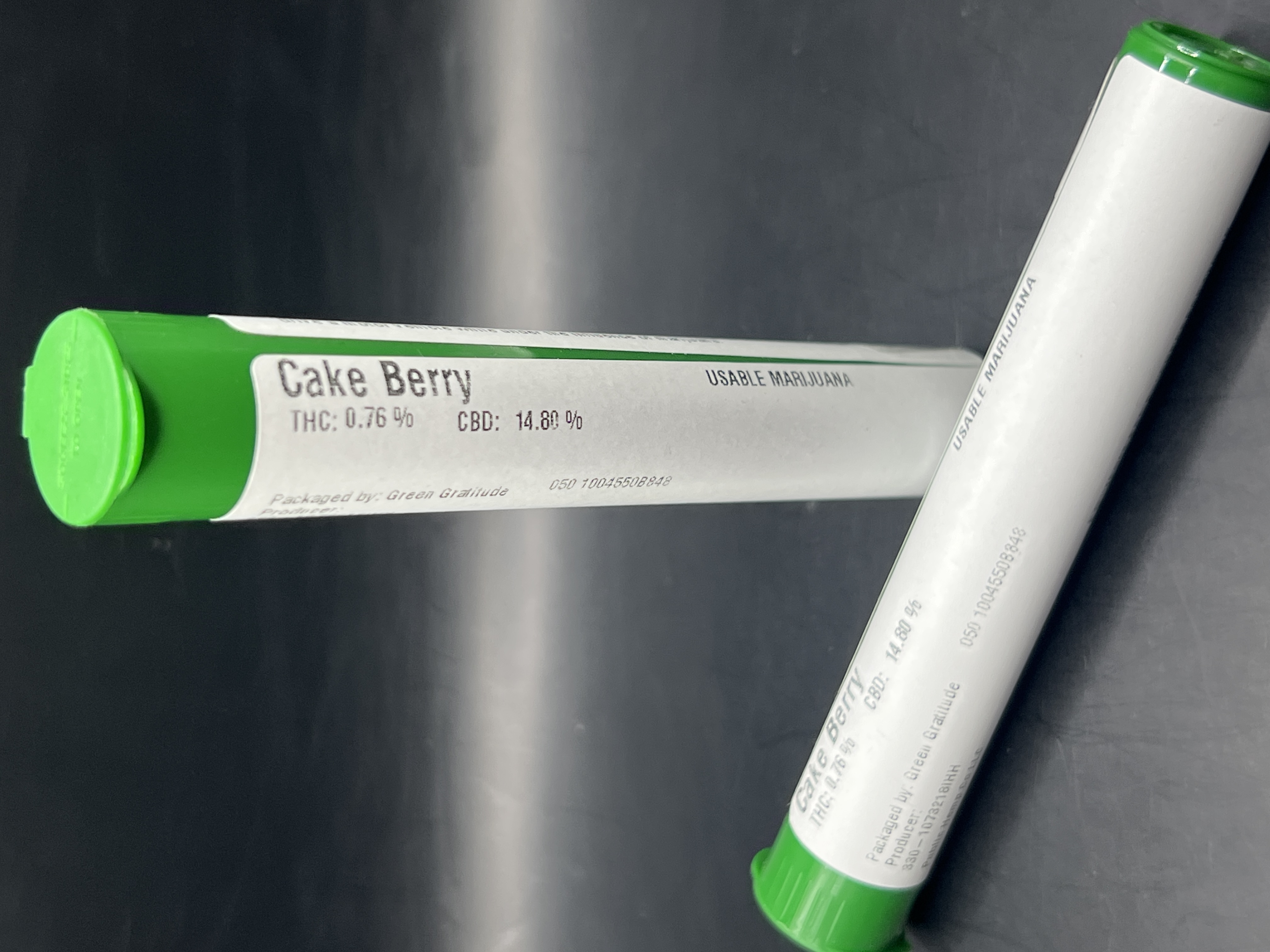Photograph of product: Cake Berry (Public Hemp Company) CBD 14.80% Pre-roll