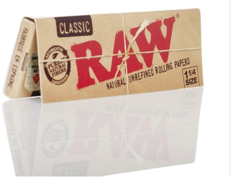 Photograph of product: RAW | Classic Papers | 1 1/4 |