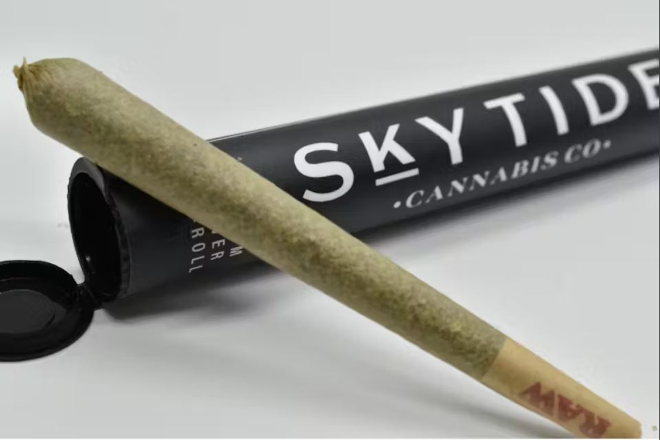 Photograph of Product: Skytide - Area 41 1g Pre-roll