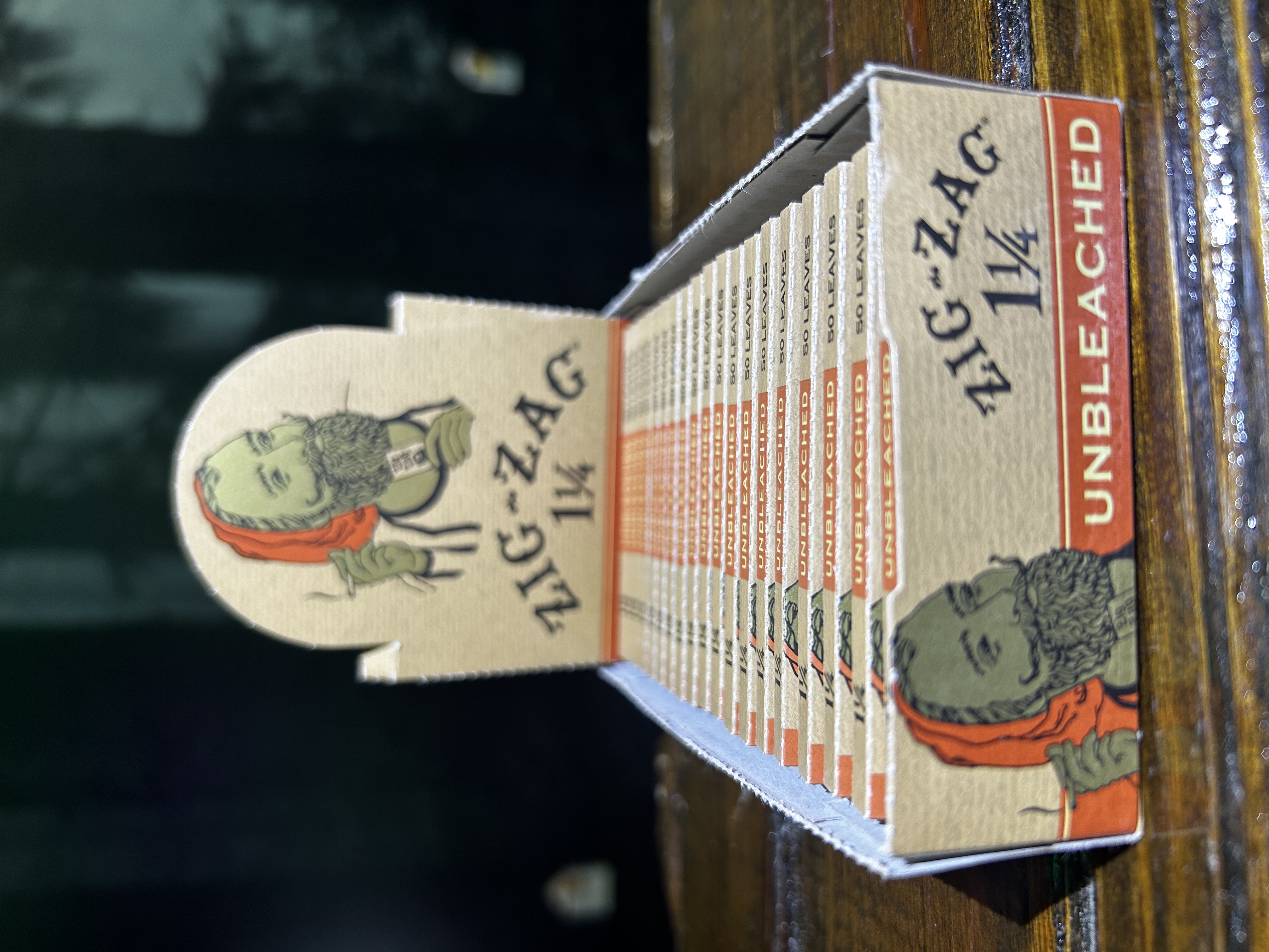 Photograph of product: Zig Zag Unbleached Rolling Paper - 1 1/4